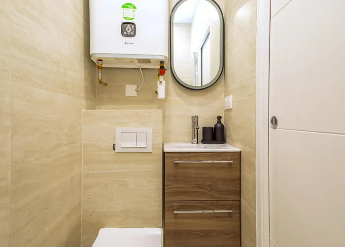 Air-conditioned & Fully Equipped In 17 Appartamento